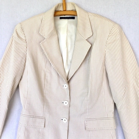 Elie Tahari Seersucker Suit 